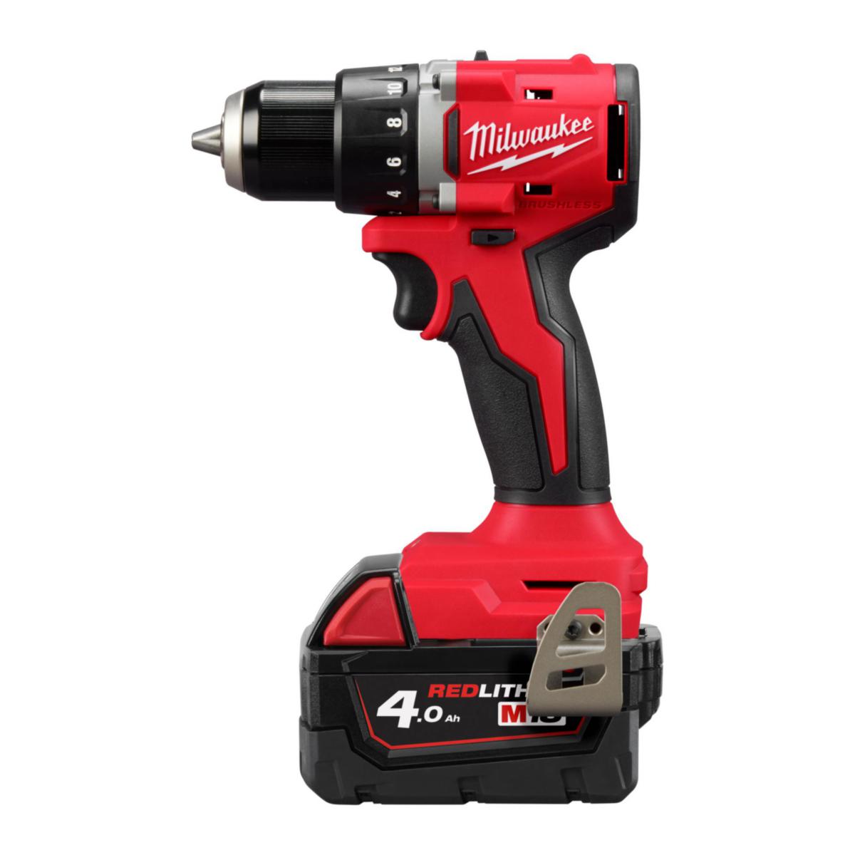 Borrskruvdragare Milwaukee M18 BLDDRC-402C - BORRSKRUVDRAGARE MILWAUKEE M18 BLDDRC-402C, 2X4 AH BATTERI