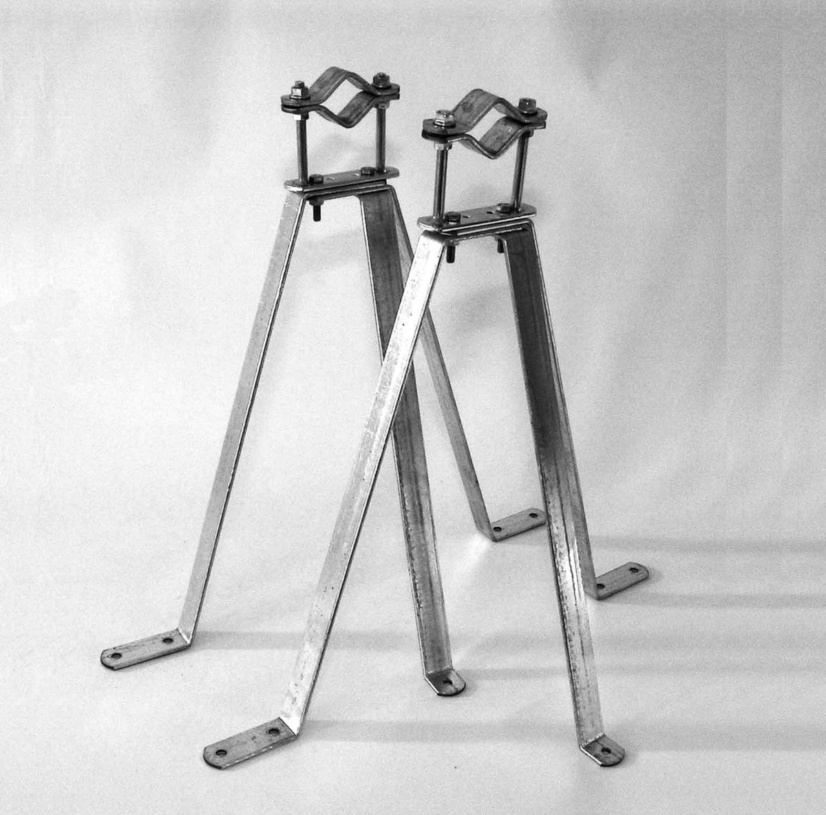Väggfäste VF-500P, 335P, 5075P, 2550 - VÄGGFÄSTE Ø50-76mm VF-500P PAR 50cm FRÅN VÄGG 240350