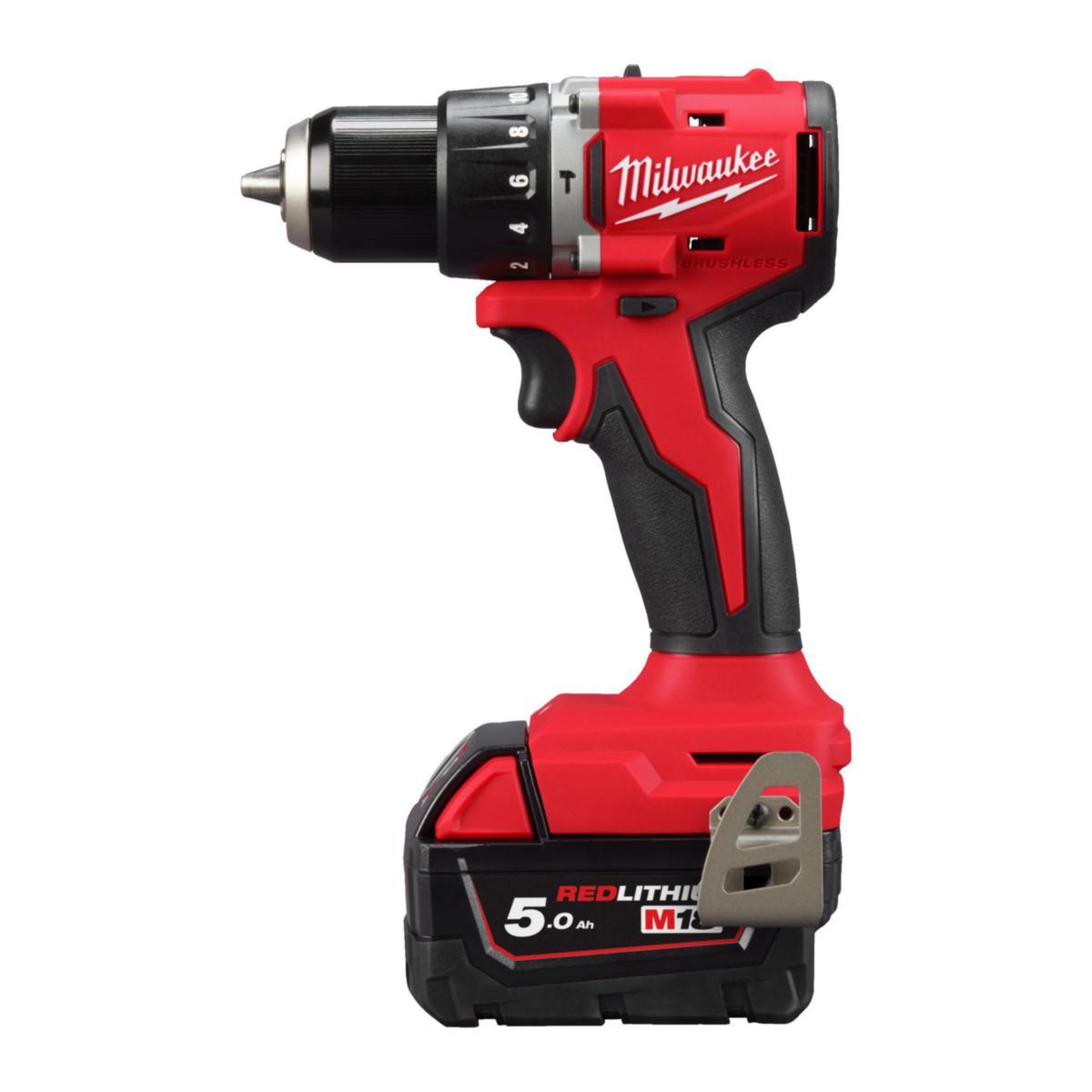 Slagborrmaskin Milwaukee M18 BLPDRC-502C - SLAGBORRMASKIN MILWAUKEE M18 BLPDRC-502C, 2X5 AH BATTERI