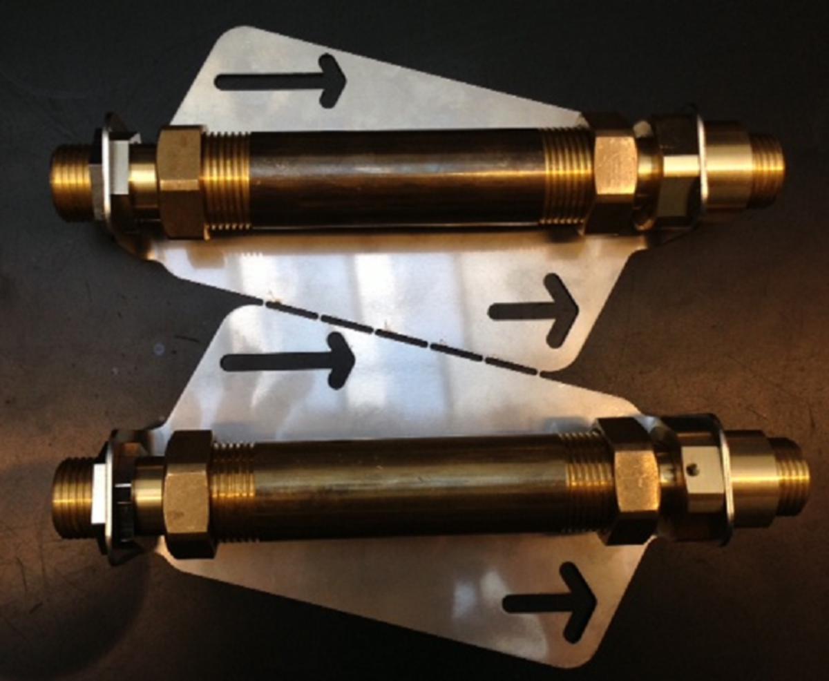 Lägenhetsmätarkonsoler dubbel - VATTENMÄT KONSOL DUBBEL H=25MM FÖR LÄGENHETSMÄTARE 110 MM