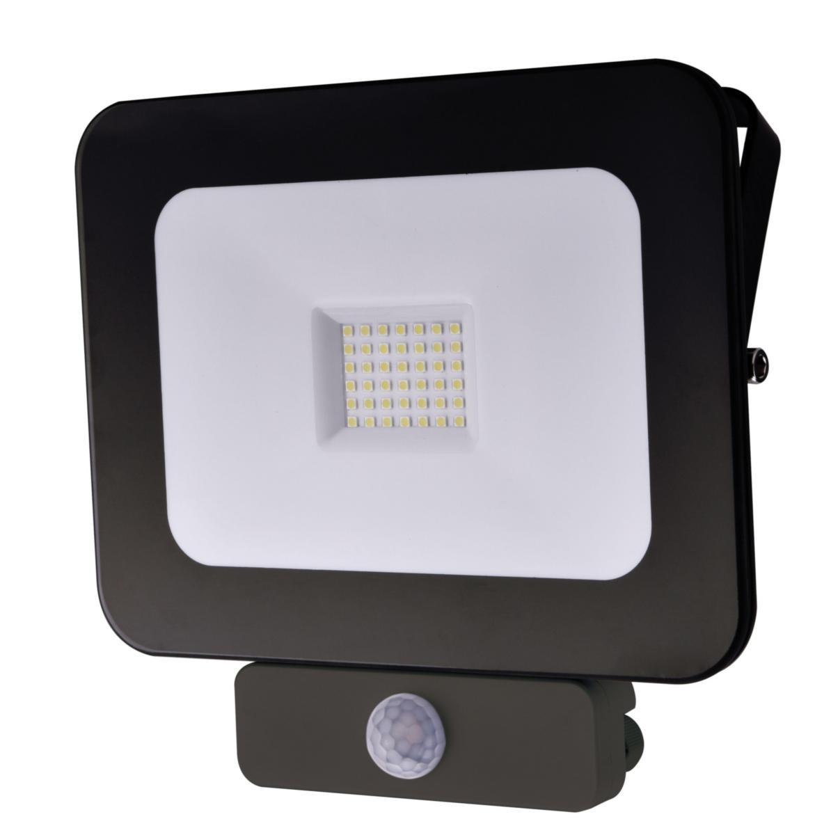 Strålkastare Zatt LED - STRÅLKAST LED 30W 4K SENS SV STRÅLKASTARE ZATT