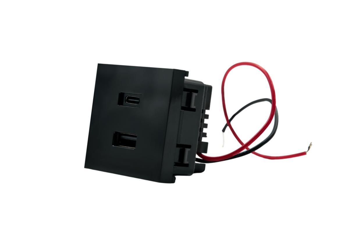 USB-laddare Wall Display - USB-LADDARE WALL DISPLAY SVART
