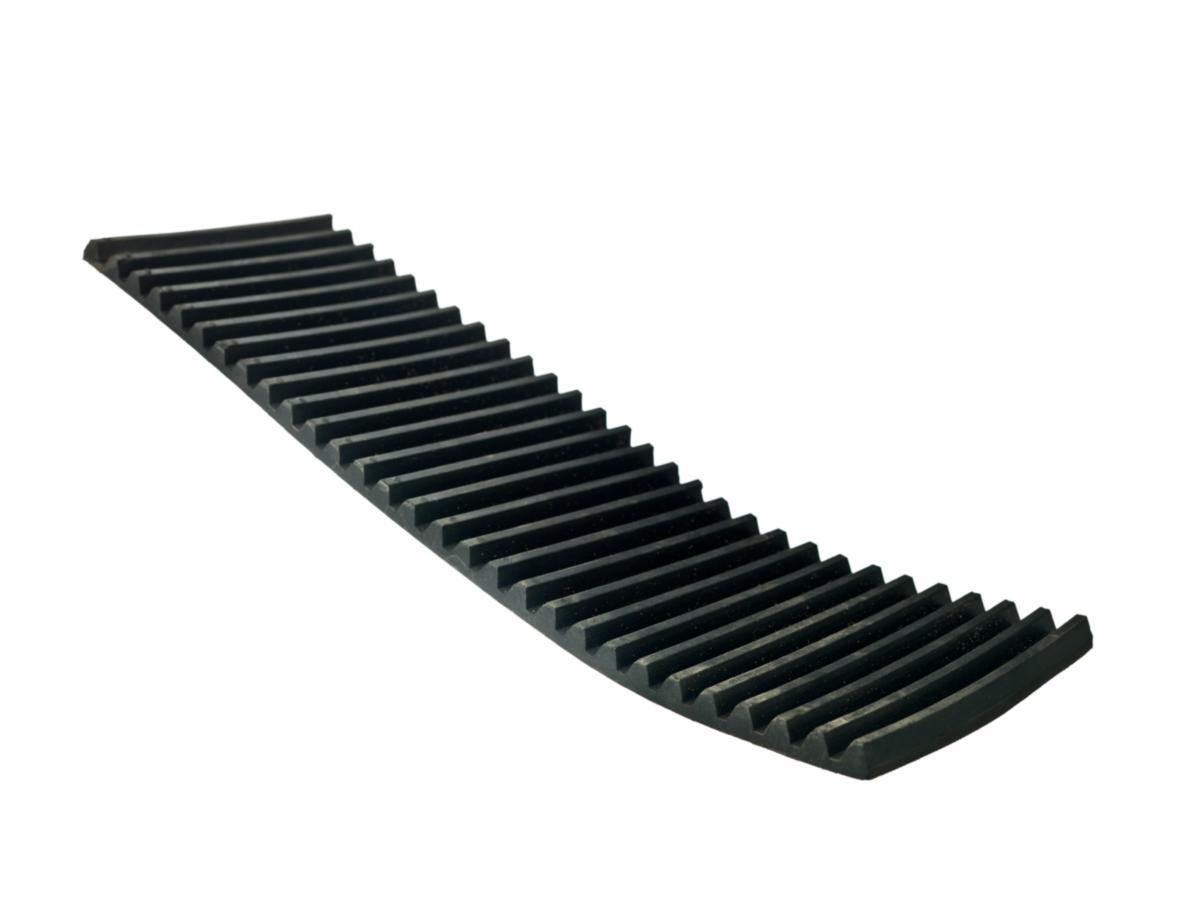 Gummimatta ribbad - RIBBMATTA 12MM OLJEBEST. 12X1530X3100MM SVART